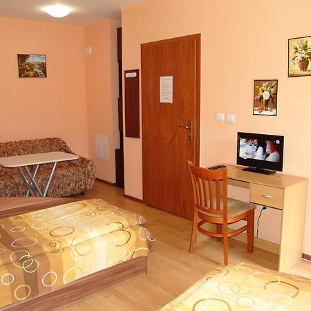Our Home Guest Rooms Wielkie Tyrnowo Zewnętrze zdjęcie